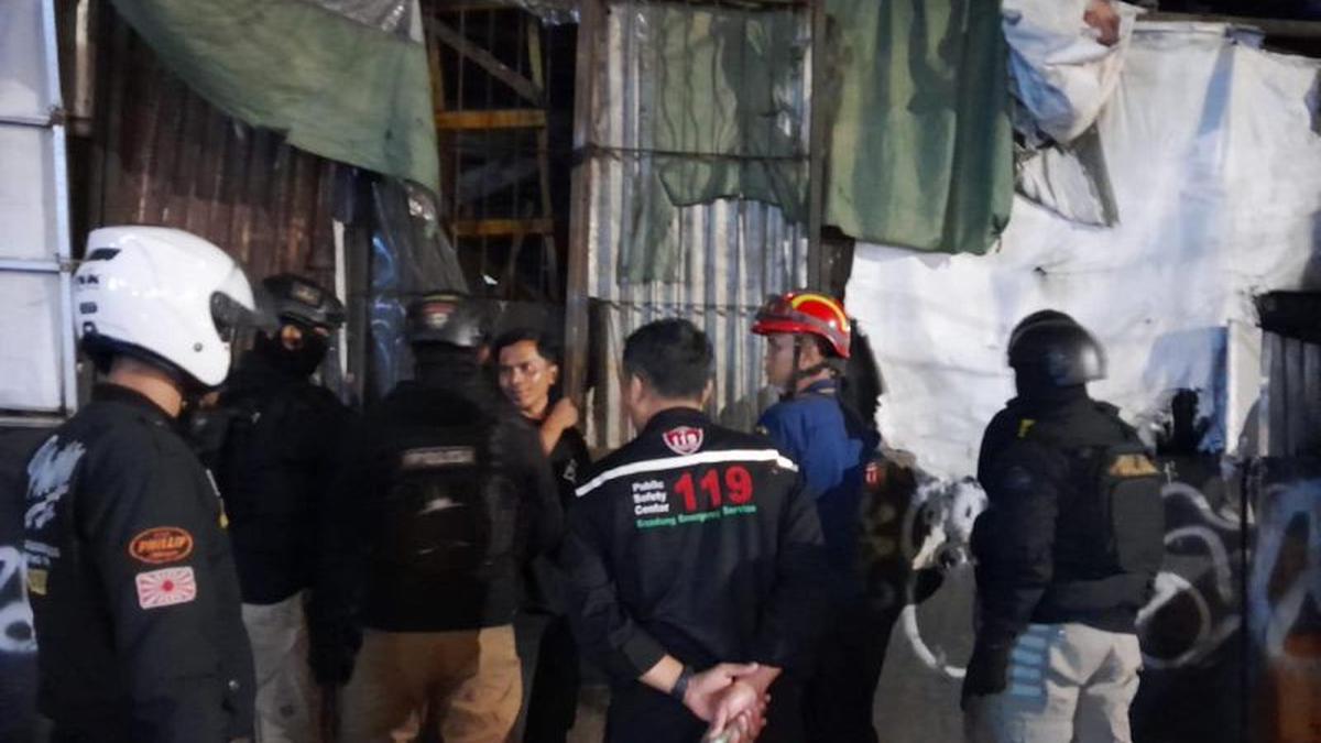 Aksi Penyekapan Tiga Anak oleh Ayah Kandung di Bandung Berhasil Digagalkan Polisi Aksi Penyekapan Tiga Anak oleh Ayah Kandung di Bandung Berhasil Digagalkan Polisi